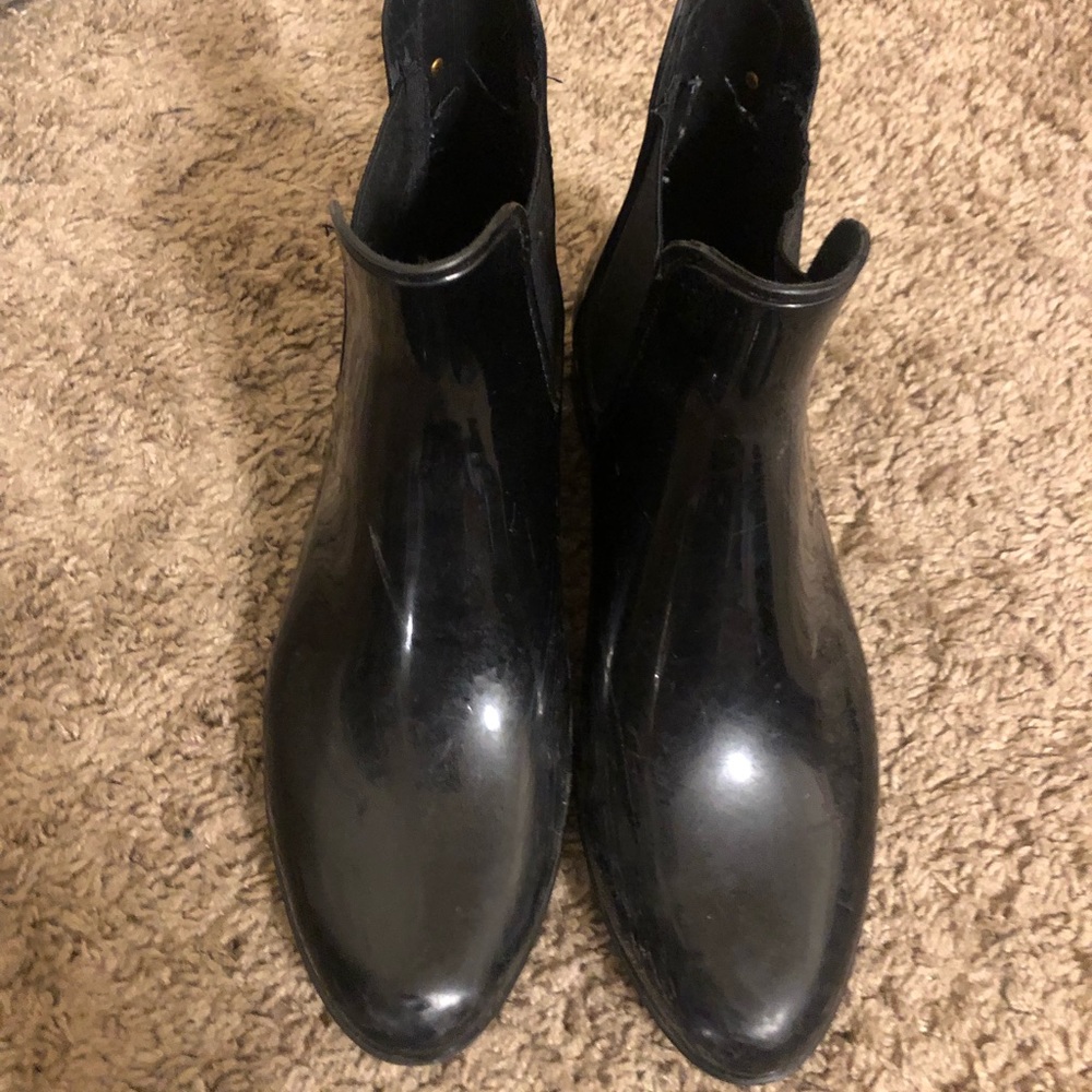 Michael Kors short rain boots